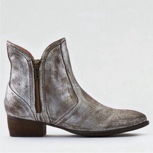 Seychelles | Women’s Silver Metallic Lucky Penny Distressed Ankle Boots Size 8